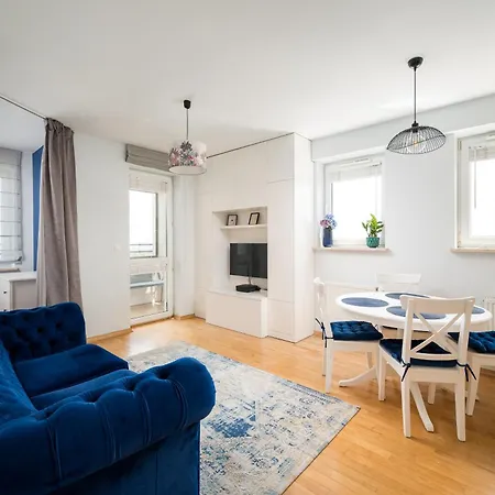 Praga Tower Blue By Bookinghost * Warszawa