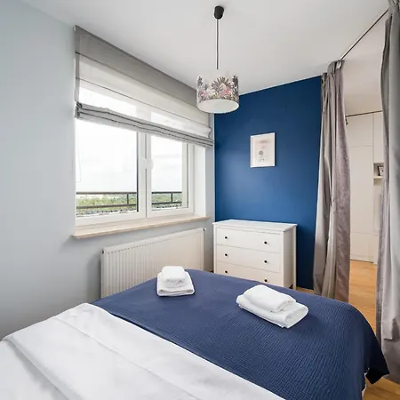 Praga Tower Blue By Bookinghost Varsó